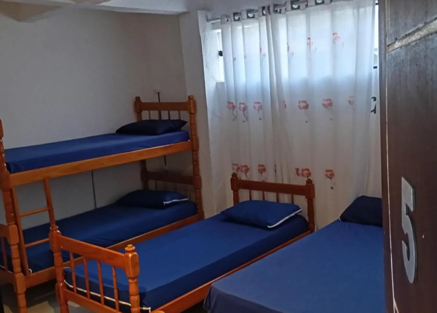 Bed & Breakfast Pousada Morro Do Macaco Arte Bombinhas
